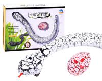 Távirányítós kígyó fehér színben