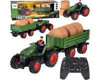 Távirányítású traktor utánfutóval + szénabálák és traktorvezető