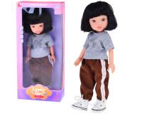 Bájos lány baba rövid fekete hajjal, sportos ruhában - 33cm