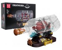 Piros kalózhajó palackban - 885 darabos építőkészlet