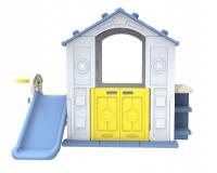 Kerti kisház csúszdával és mosogatóval